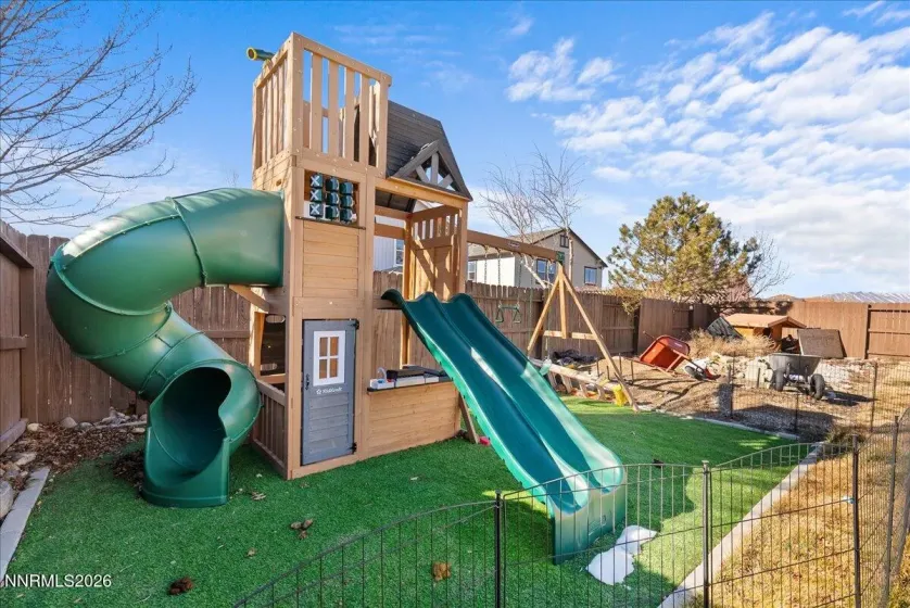 8921 Quail Falls, Reno, Nevada 89506, 4 Bedrooms Bedrooms, ,3 BathroomsBathrooms,Residential,Residential,Quail Falls,260000895