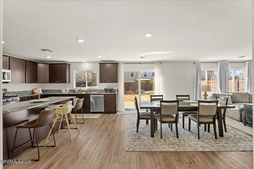 8921 Quail Falls, Reno, Nevada 89506, 4 Bedrooms Bedrooms, ,3 BathroomsBathrooms,Residential,Residential,Quail Falls,260000895