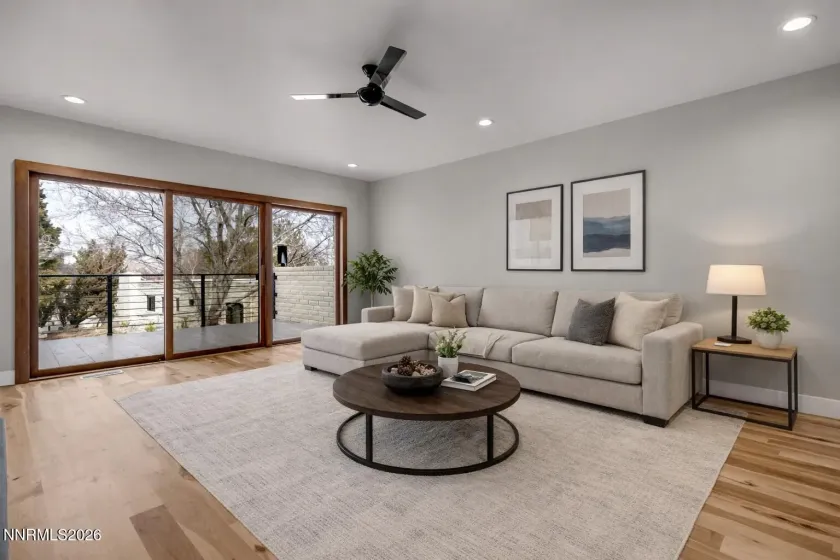 4957 Lakeridge, Reno, Nevada 89509, 2 Bedrooms Bedrooms, ,2 BathroomsBathrooms,Residential,Residential,Lakeridge,260000906