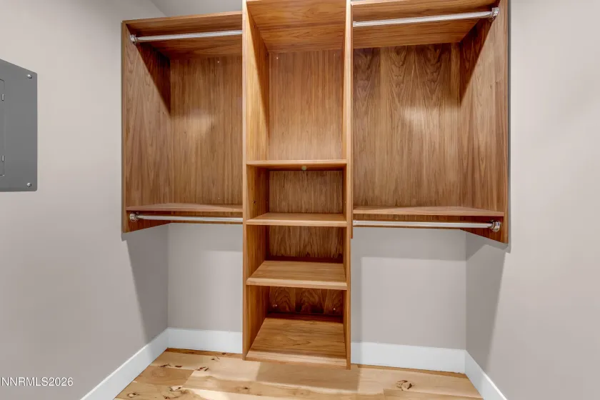 4957 Lakeridge, Reno, Nevada 89509, 2 Bedrooms Bedrooms, ,2 BathroomsBathrooms,Residential,Residential,Lakeridge,260000906