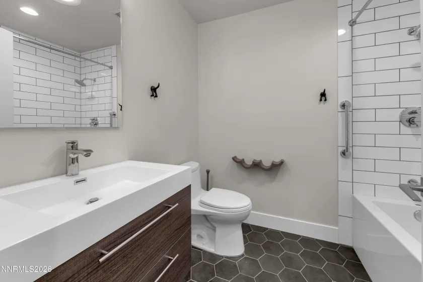 4957 Lakeridge, Reno, Nevada 89509, 2 Bedrooms Bedrooms, ,2 BathroomsBathrooms,Residential,Residential,Lakeridge,260000906