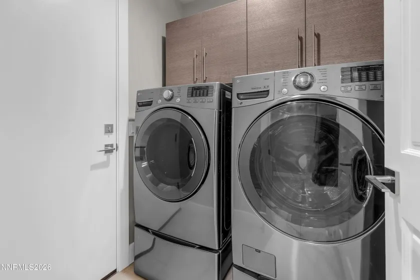 4957 Lakeridge, Reno, Nevada 89509, 2 Bedrooms Bedrooms, ,2 BathroomsBathrooms,Residential,Residential,Lakeridge,260000906