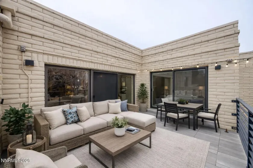 4957 Lakeridge, Reno, Nevada 89509, 2 Bedrooms Bedrooms, ,2 BathroomsBathrooms,Residential,Residential,Lakeridge,260000906