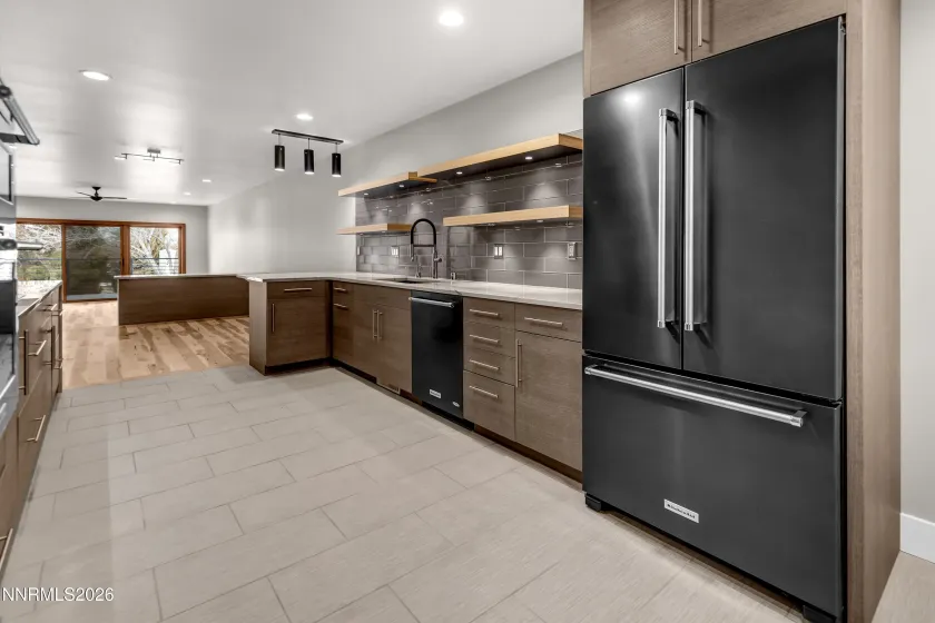 4957 Lakeridge, Reno, Nevada 89509, 2 Bedrooms Bedrooms, ,2 BathroomsBathrooms,Residential,Residential,Lakeridge,260000906