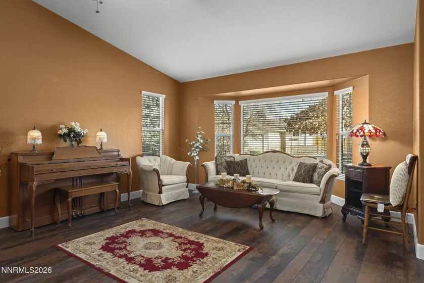 1675 Talking Sparrow, Spanish Springs, Nevada 89441, 5 Bedrooms Bedrooms, ,3 BathroomsBathrooms,Residential,Residential,Talking Sparrow,260000907