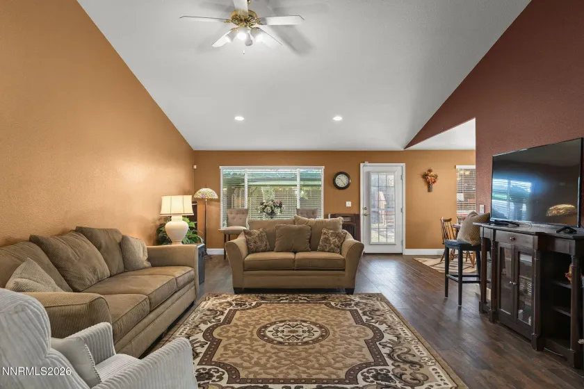 1675 Talking Sparrow, Spanish Springs, Nevada 89441, 5 Bedrooms Bedrooms, ,3 BathroomsBathrooms,Residential,Residential,Talking Sparrow,260000907