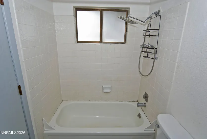 718 Travis, Carson City, Nevada 89701, 2 Bedrooms Bedrooms, ,3 BathroomsBathrooms,Residential,Residential,Travis,260000908