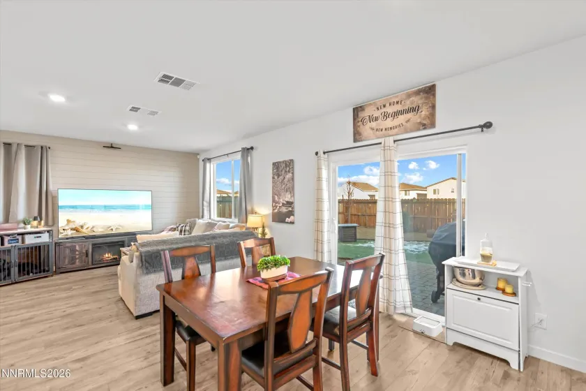 8803 Sky Wind, Reno, Nevada 89506, 4 Bedrooms Bedrooms, ,3 BathroomsBathrooms,Residential,Residential,Sky Wind,260000918