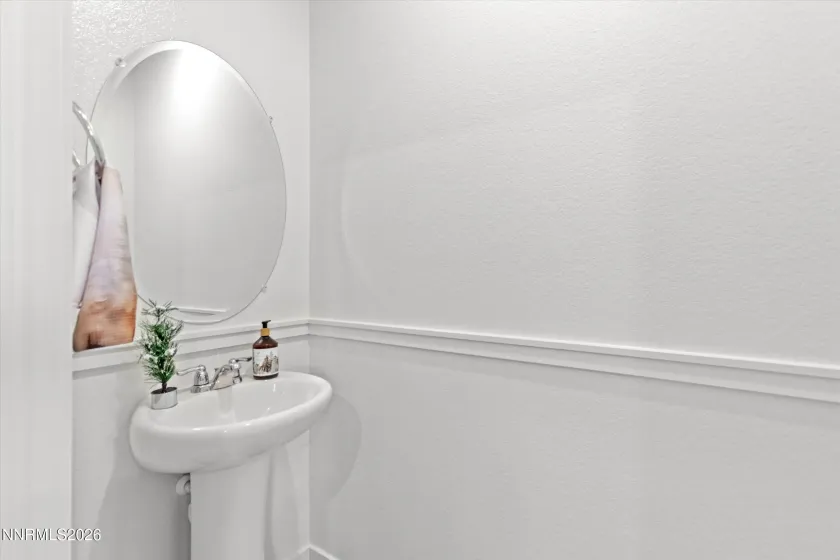 8803 Sky Wind, Reno, Nevada 89506, 4 Bedrooms Bedrooms, ,3 BathroomsBathrooms,Residential,Residential,Sky Wind,260000918