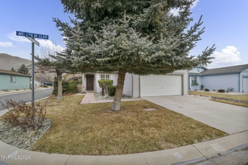 Corner lot with yard