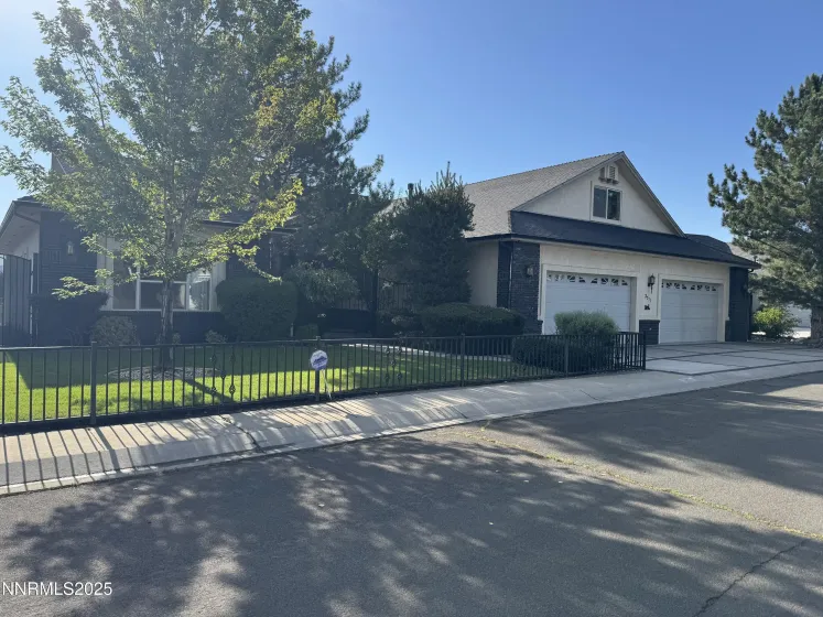2511 Simons, Carson City, Nevada 89703, 3 Bedrooms Bedrooms, ,3 BathroomsBathrooms,Residential,Residential,Simons,250054047