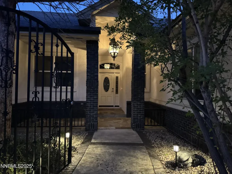 2511 Simons, Carson City, Nevada 89703, 3 Bedrooms Bedrooms, ,3 BathroomsBathrooms,Residential,Residential,Simons,250054047