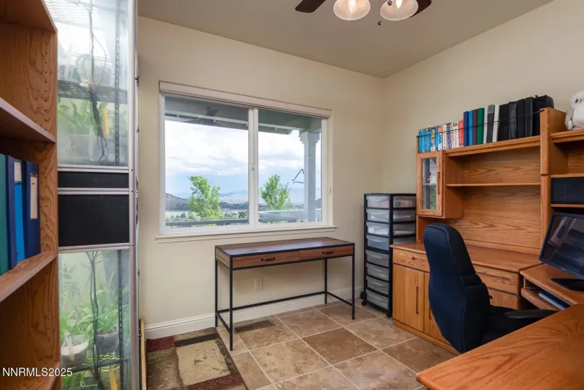 1533 Alba, Gardnerville, Nevada 89410, 4 Bedrooms Bedrooms, ,3 BathroomsBathrooms,Residential,Residential,Alba,250052579