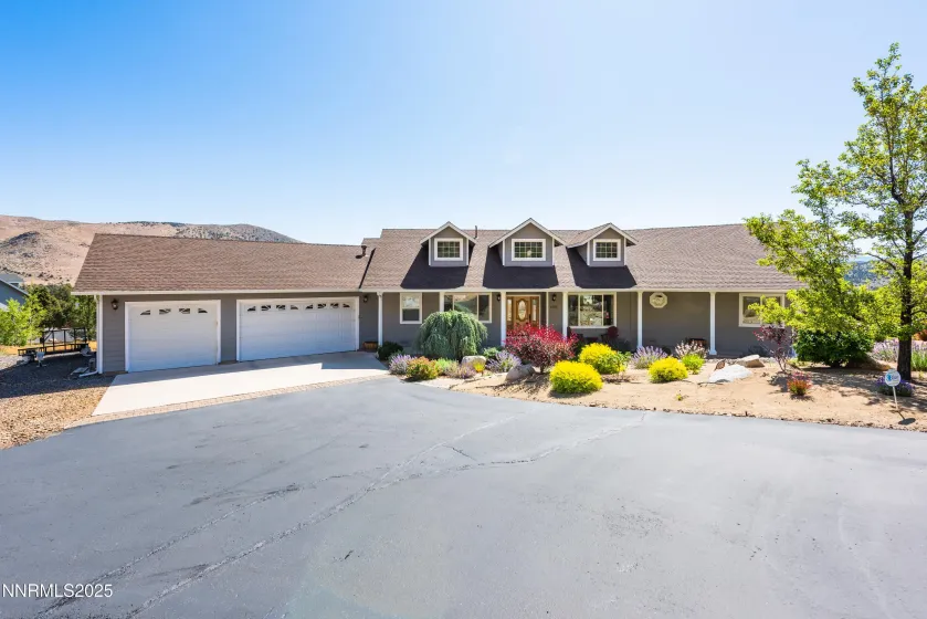 1533 Alba, Gardnerville, Nevada 89410, 4 Bedrooms Bedrooms, ,3 BathroomsBathrooms,Residential,Residential,Alba,250052579