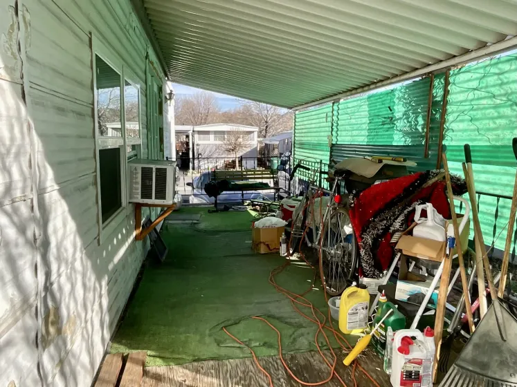 322 Lucky Ln, Reno, Nevada 89502, 2 Bedrooms Bedrooms, 10 Rooms Rooms,1 BathroomBathrooms,Manufactured,Residential,Lucky,260000923