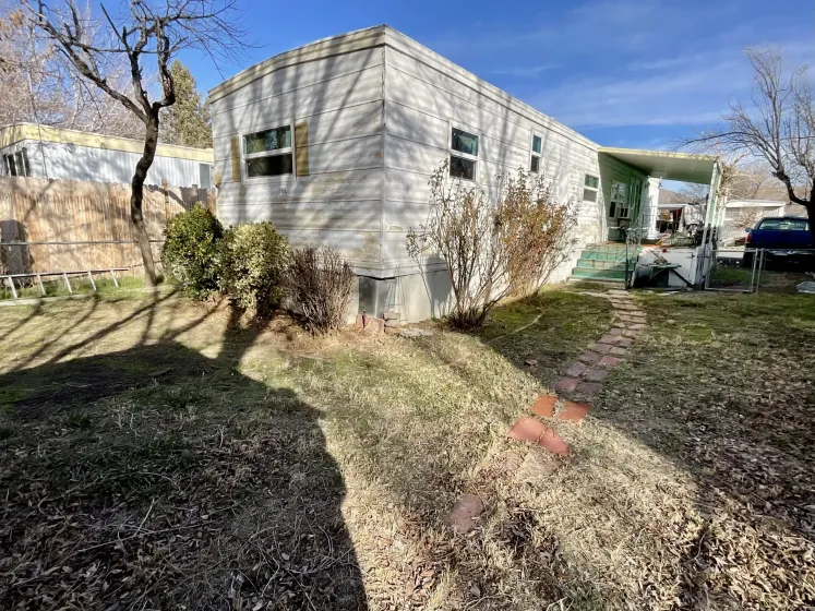 322 Lucky Ln, Reno, Nevada 89502, 2 Bedrooms Bedrooms, 10 Rooms Rooms,1 BathroomBathrooms,Manufactured,Residential,Lucky,260000923