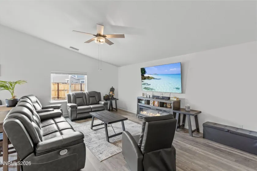 7400 Hundred Acre, Reno, Nevada 89506, 4 Bedrooms Bedrooms, ,3 BathroomsBathrooms,Residential,Residential,Hundred Acre,260000927