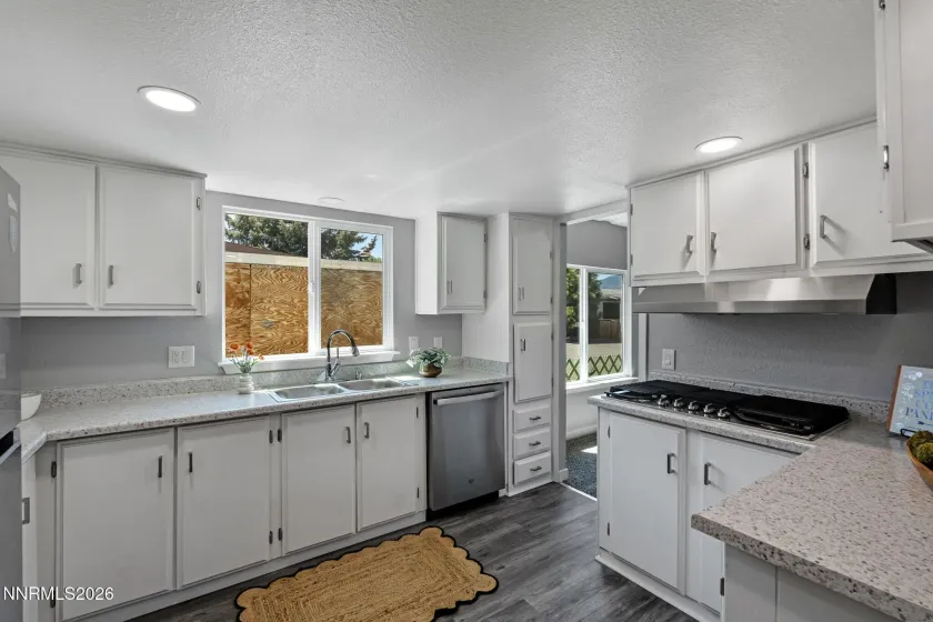 1279 Kingslane, Gardnerville, Nevada 89410, 2 Bedrooms Bedrooms, ,2 BathroomsBathrooms,Residential,Residential,Kingslane,260000928