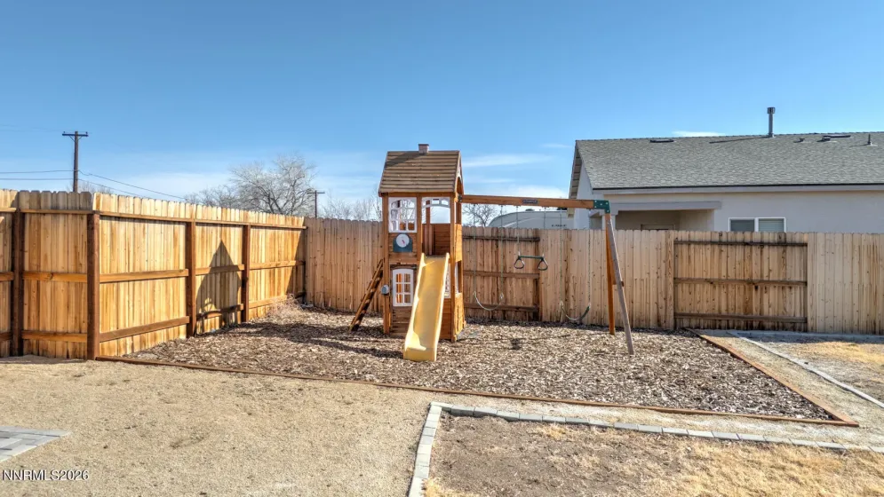 343 Crystal, Fallon, Nevada 89406, 3 Bedrooms Bedrooms, ,2 BathroomsBathrooms,Residential,Residential,Crystal,260000931