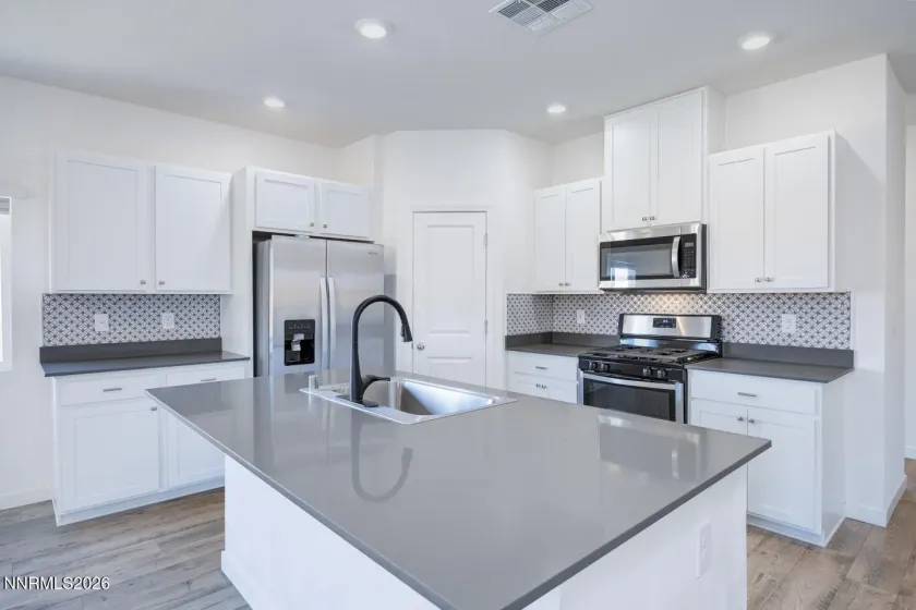 343 Crystal, Fallon, Nevada 89406, 3 Bedrooms Bedrooms, ,2 BathroomsBathrooms,Residential,Residential,Crystal,260000931