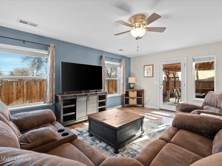 1335 Sherman, Fallon, Nevada 89406, 3 Bedrooms Bedrooms, ,2 BathroomsBathrooms,Residential,Residential,Sherman,260000930