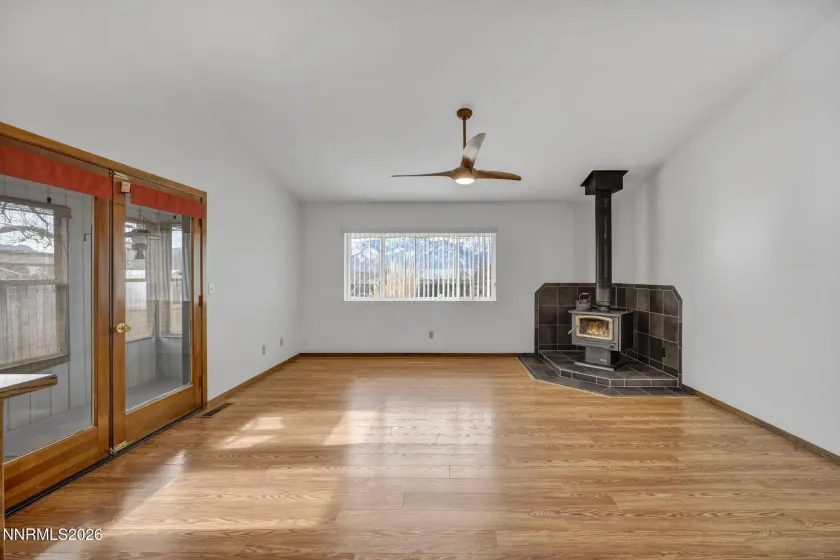 614 Patricia, Gardnerville, Nevada 89460, 3 Bedrooms Bedrooms, ,2 BathroomsBathrooms,Residential,Residential,Patricia,260000933