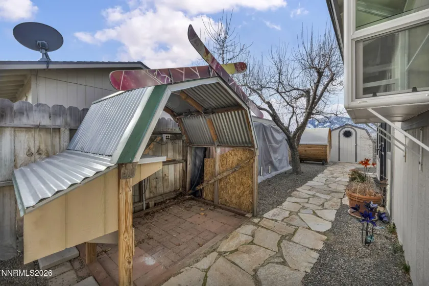 614 Patricia, Gardnerville, Nevada 89460, 3 Bedrooms Bedrooms, ,2 BathroomsBathrooms,Residential,Residential,Patricia,260000933