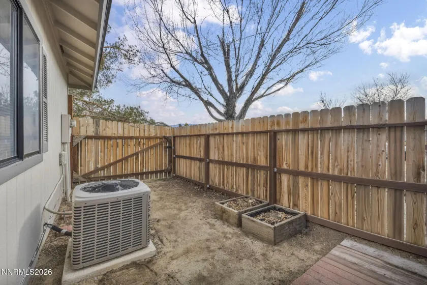 614 Patricia, Gardnerville, Nevada 89460, 3 Bedrooms Bedrooms, ,2 BathroomsBathrooms,Residential,Residential,Patricia,260000933