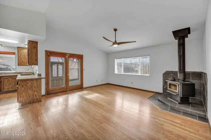 614 Patricia, Gardnerville, Nevada 89460, 3 Bedrooms Bedrooms, ,2 BathroomsBathrooms,Residential,Residential,Patricia,260000933