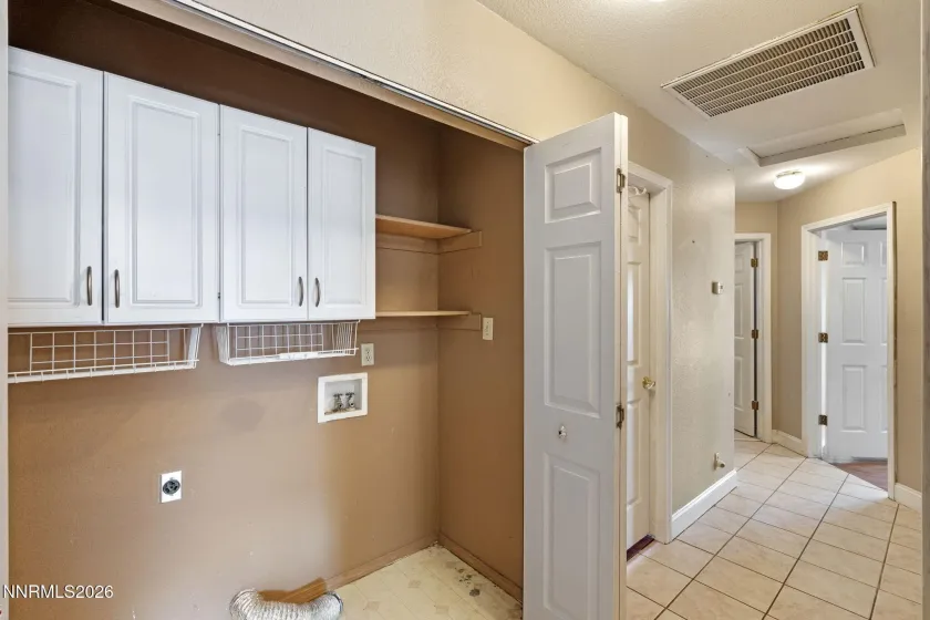 6804 Dorchester, Sparks, Nevada 89436, 3 Bedrooms Bedrooms, ,2 BathroomsBathrooms,Residential,Residential,Dorchester,260000934