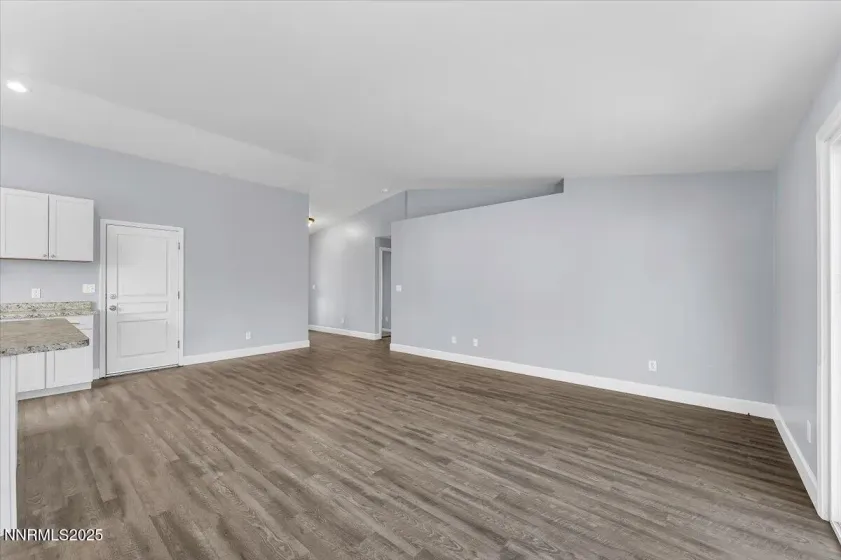 539 Rawe Peak, Dayton, Nevada 89403, 4 Bedrooms Bedrooms, ,2 BathroomsBathrooms,Residential,Residential,Rawe Peak,250052215