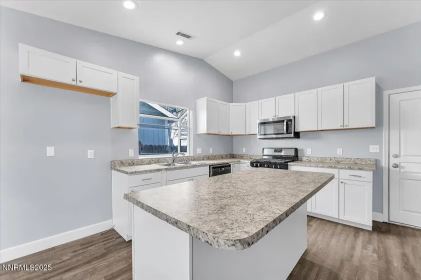 539 Rawe Peak, Dayton, Nevada 89403, 4 Bedrooms Bedrooms, ,2 BathroomsBathrooms,Residential,Residential,Rawe Peak,250052215