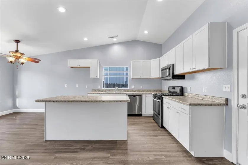 539 Rawe Peak, Dayton, Nevada 89403, 4 Bedrooms Bedrooms, ,2 BathroomsBathrooms,Residential,Residential,Rawe Peak,250052215