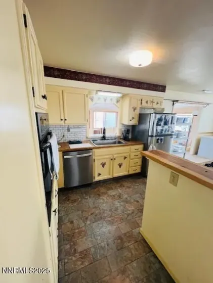 3825 Keyes, Fallon, Nevada 89406, 3 Bedrooms Bedrooms, ,1 BathroomBathrooms,Residential,Residential,Keyes,250059130