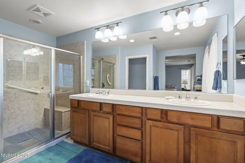 6636 Latour, Sparks, Nevada 89436, 4 Bedrooms Bedrooms, ,4 BathroomsBathrooms,Residential,Residential,Latour,260000954