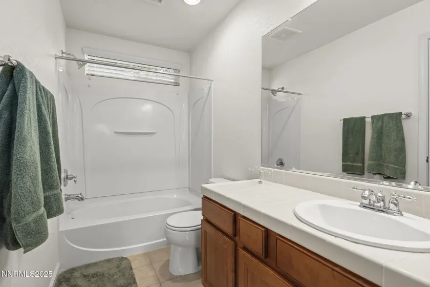 6636 Latour, Sparks, Nevada 89436, 4 Bedrooms Bedrooms, ,4 BathroomsBathrooms,Residential,Residential,Latour,260000954