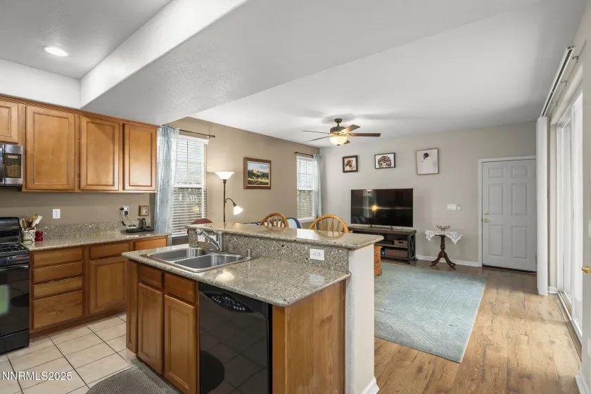 6636 Latour, Sparks, Nevada 89436, 4 Bedrooms Bedrooms, ,4 BathroomsBathrooms,Residential,Residential,Latour,260000954