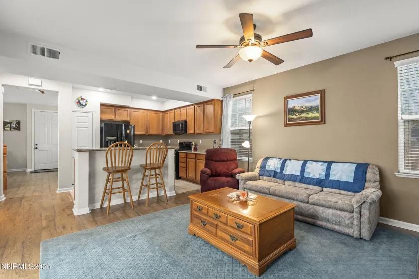 6636 Latour, Sparks, Nevada 89436, 4 Bedrooms Bedrooms, ,4 BathroomsBathrooms,Residential,Residential,Latour,260000954