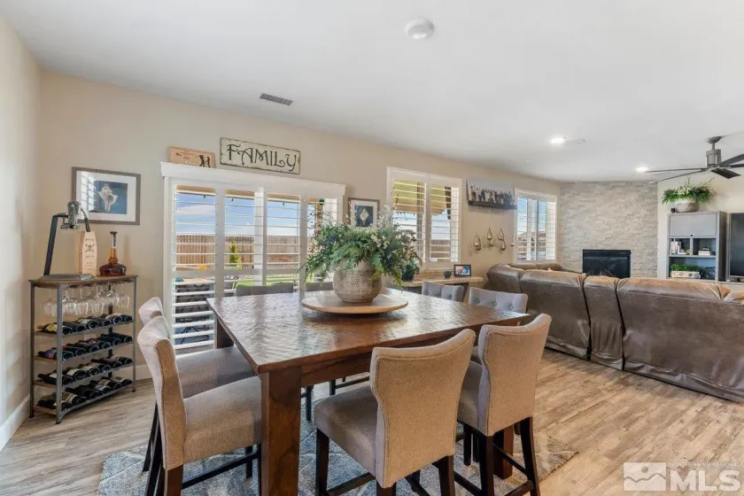 477 Scenic Ridge, Reno, Nevada 89506, 3 Bedrooms Bedrooms, ,2 BathroomsBathrooms,Residential,Residential,Scenic Ridge,250055296