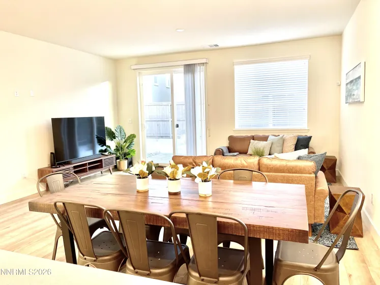 1993 Zidane, Sparks, Nevada 89436, 4 Bedrooms Bedrooms, ,3 BathroomsBathrooms,Residential,Residential,Zidane,260000956