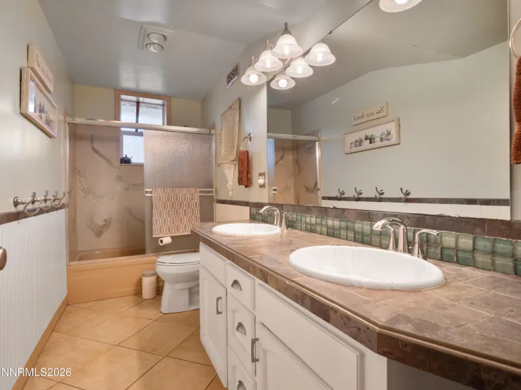 1880 Franklin, Carson City, Nevada 89706, 5 Bedrooms Bedrooms, ,3 BathroomsBathrooms,Residential,Residential,Franklin,260000958