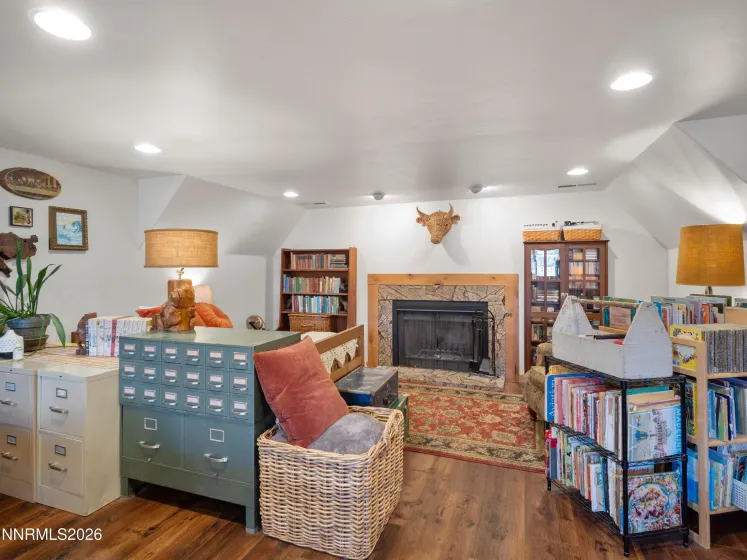 1880 Franklin, Carson City, Nevada 89706, 5 Bedrooms Bedrooms, ,3 BathroomsBathrooms,Residential,Residential,Franklin,260000958