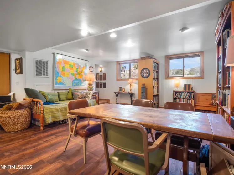 1880 Franklin, Carson City, Nevada 89706, 5 Bedrooms Bedrooms, ,3 BathroomsBathrooms,Residential,Residential,Franklin,260000958