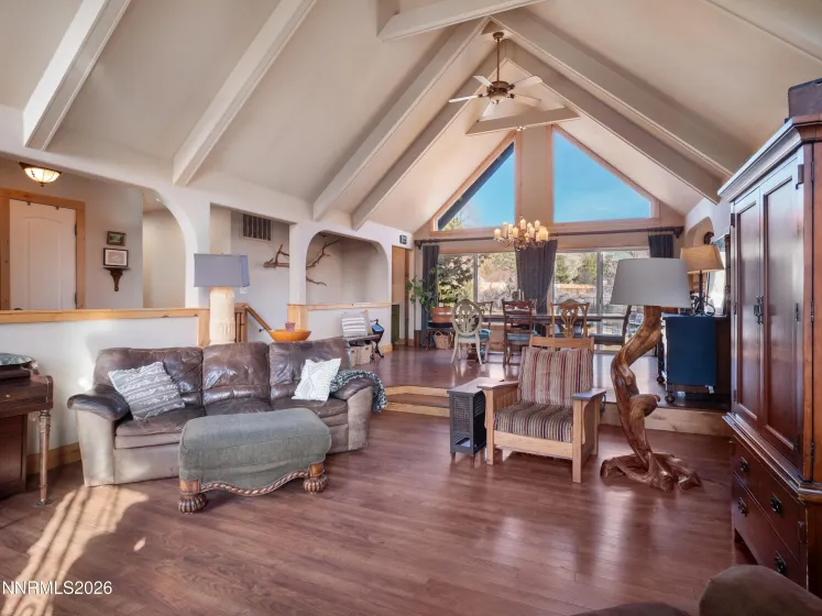 1880 Franklin, Carson City, Nevada 89706, 5 Bedrooms Bedrooms, ,3 BathroomsBathrooms,Residential,Residential,Franklin,260000958