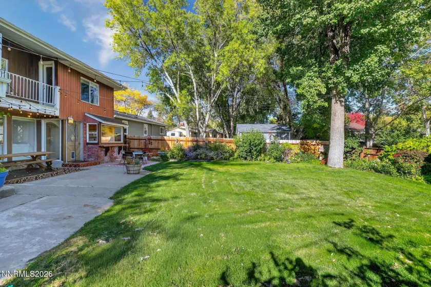 1464 Mark Twain, Reno, Nevada 89509, 3 Bedrooms Bedrooms, ,2 BathroomsBathrooms,Residential,Residential,Mark Twain,260000959