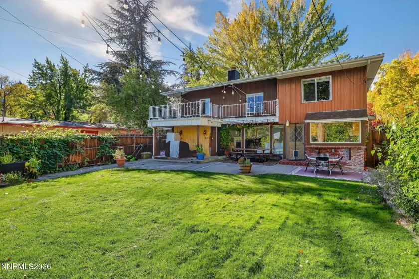 1464 Mark Twain, Reno, Nevada 89509, 3 Bedrooms Bedrooms, ,2 BathroomsBathrooms,Residential,Residential,Mark Twain,260000959