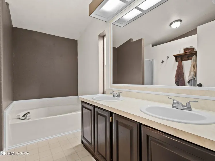 1125 Truckee, Fernley, Nevada 89408, 4 Bedrooms Bedrooms, ,2 BathroomsBathrooms,Residential,Residential,Truckee,260000960