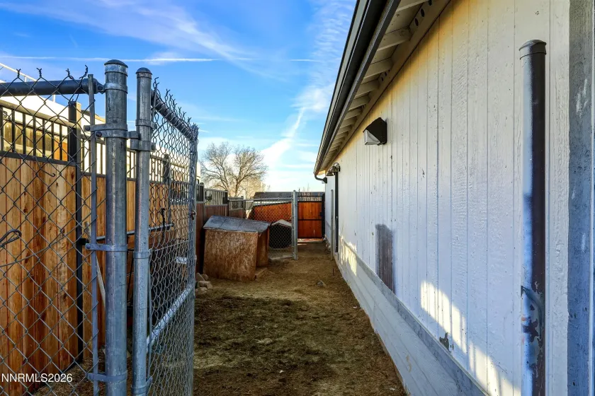 135 Staci, Sun Valley, Nevada 89433, 2 Bedrooms Bedrooms, ,2 BathroomsBathrooms,Residential,Residential,Staci,260000963