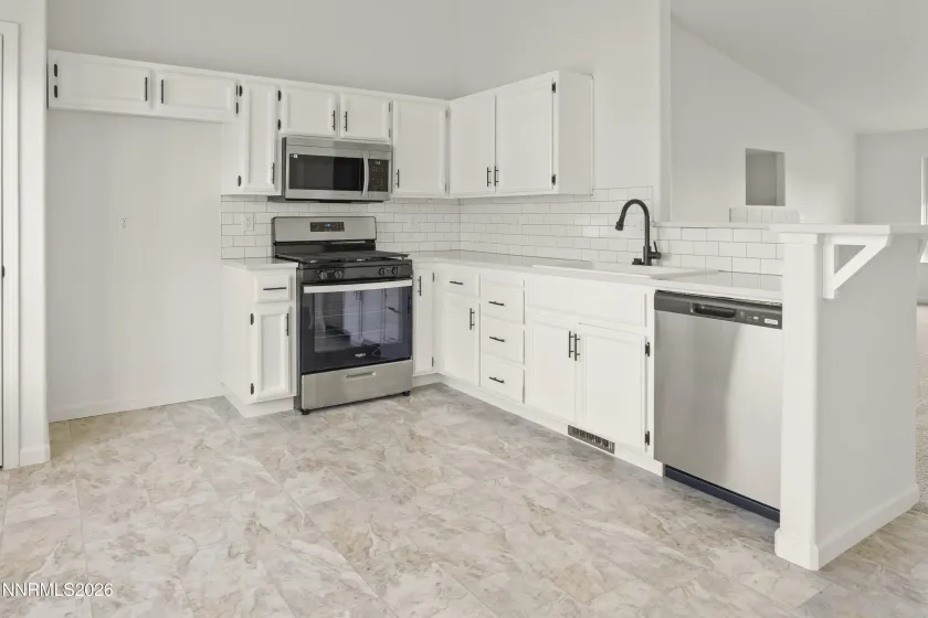 911 Jessica, Fernley, Nevada 89408, 4 Bedrooms Bedrooms, ,2 BathroomsBathrooms,Residential,Residential,Jessica,260000964