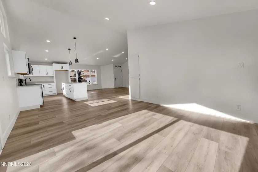 968 Railborne, Sparks, Nevada 89434, 3 Bedrooms Bedrooms, ,2 BathroomsBathrooms,Residential,Residential,Railborne,260000972